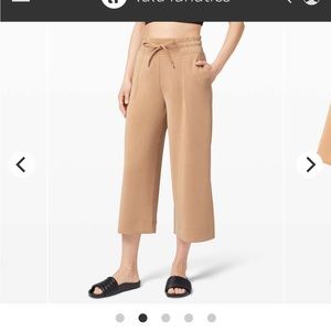 Lululemon soft ambitions crop